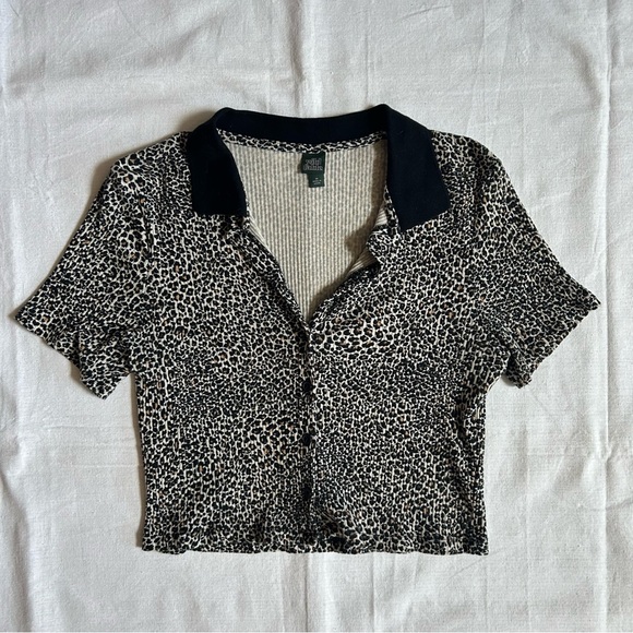 Wild Fable | Cheetah Print Buttoned Crop Top - Picture 1 of 7